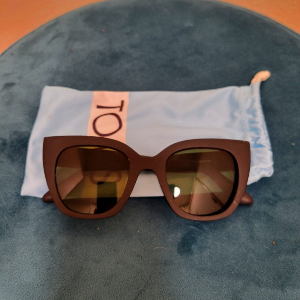 Tom's Cat eye Sunglasses